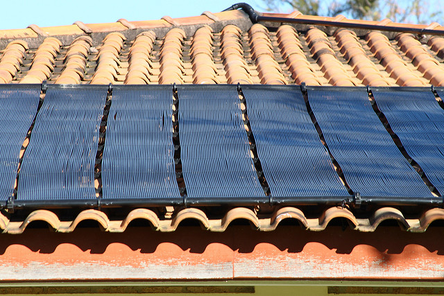 Brasileiros criam painéis solares de lixo eletrônico