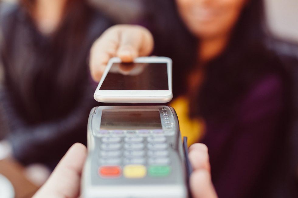 Tecnologia NFC quer facilitar pagamentos e segurança
