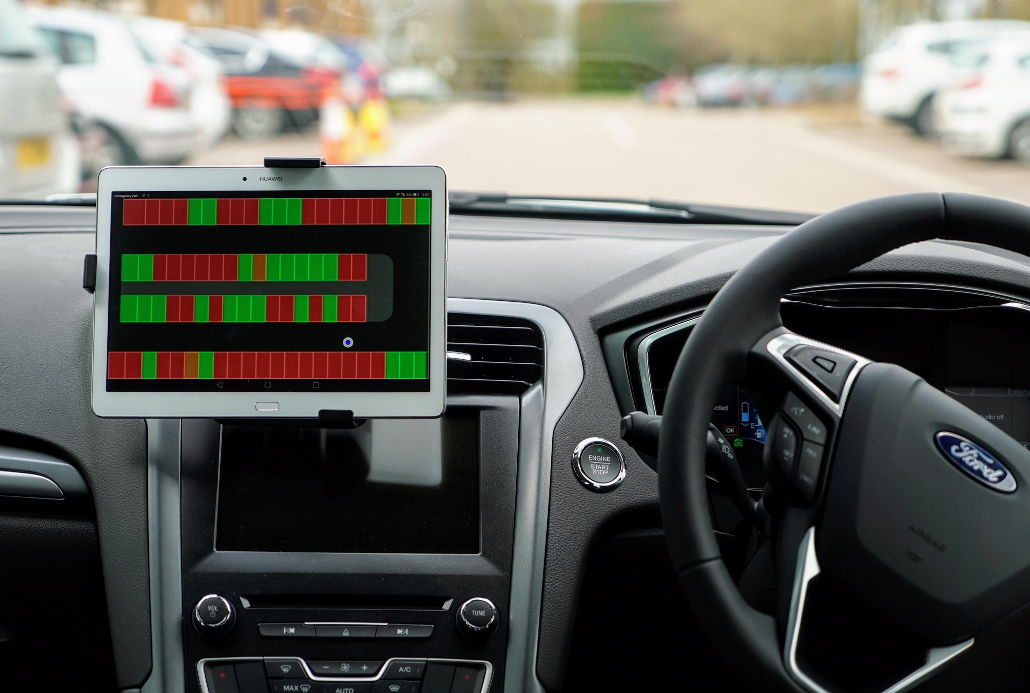 Ford testa tecnologia de ”estacionamento inteligente” no Reino Unido