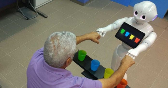 Estes robôs serão usados para reabilitação física de idosos em breve